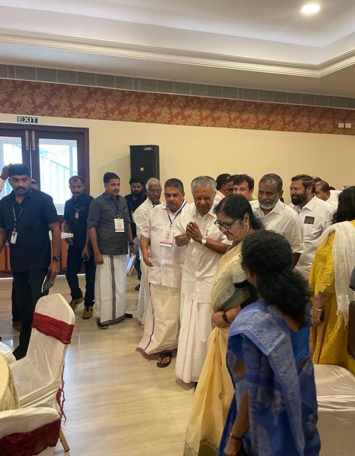 WhatsApp Image 2025-10-15 at 22.40.31