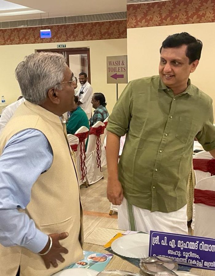 WhatsApp Image 2025-10-15 at 22.40.32